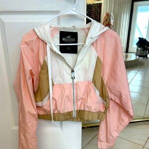 Hollister wind breaker jacket